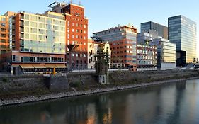 Courtyard By Marriott Duesseldorf Hafen Hotel